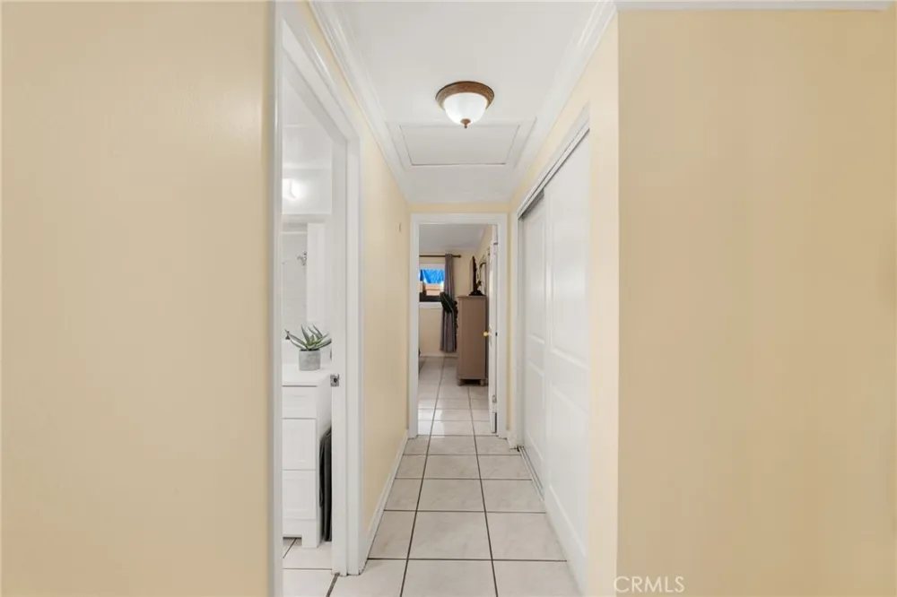 3139 E Chapman #3B Orange, CA 92869