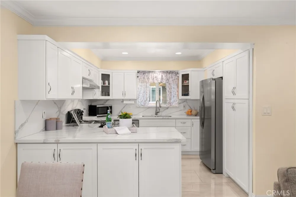 3139 E Chapman #3B Orange, CA 92869
