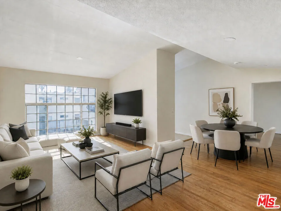 4841 W 18th Street #4 Los Angeles, CA 90019