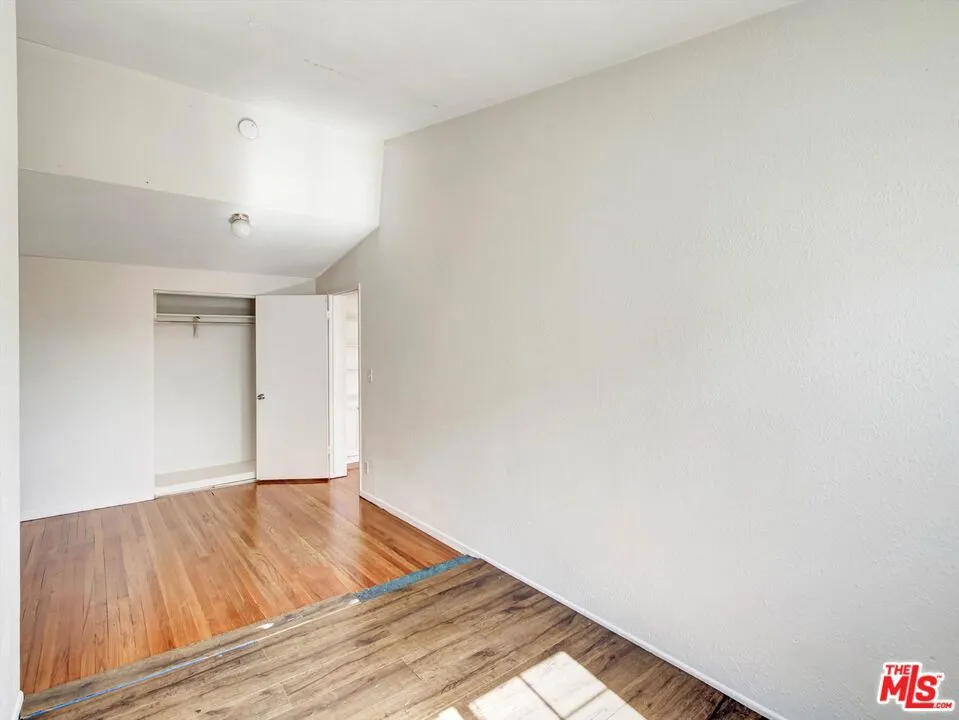4841 W 18th Street #4 Los Angeles, CA 90019