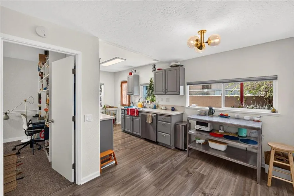 115 Catalpa Street Santa Cruz, CA 95062
