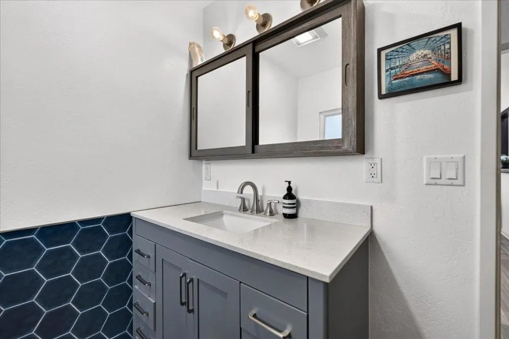 115 Catalpa Street Santa Cruz, CA 95062
