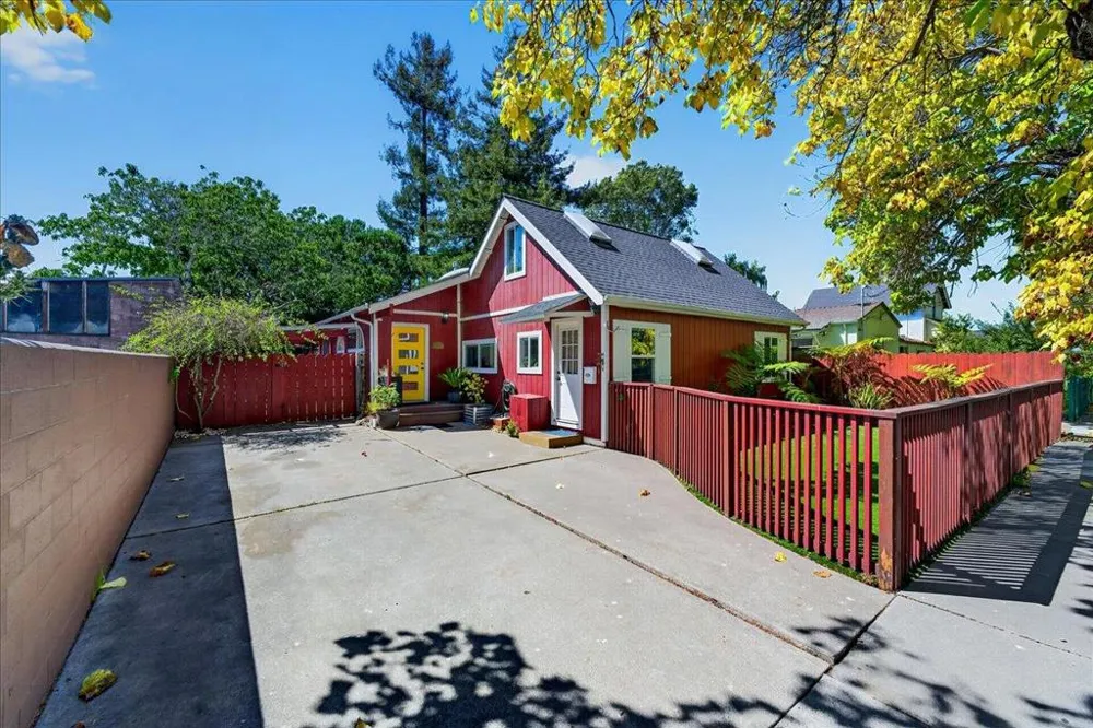 115 Catalpa Street Santa Cruz, CA 95062