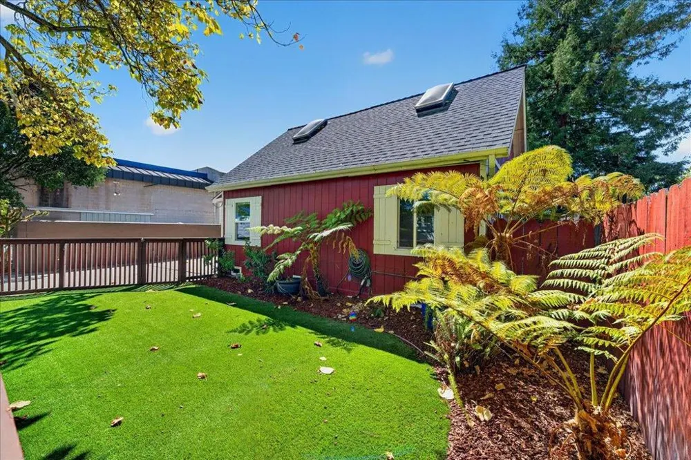 115 Catalpa Street Santa Cruz, CA 95062
