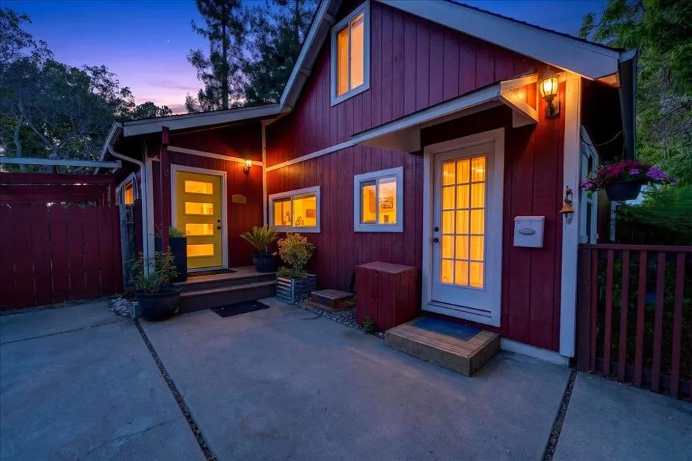 115 Catalpa Street Santa Cruz, CA 95062