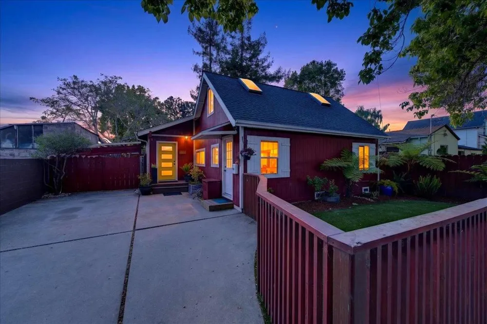 115 Catalpa Street Santa Cruz, CA 95062