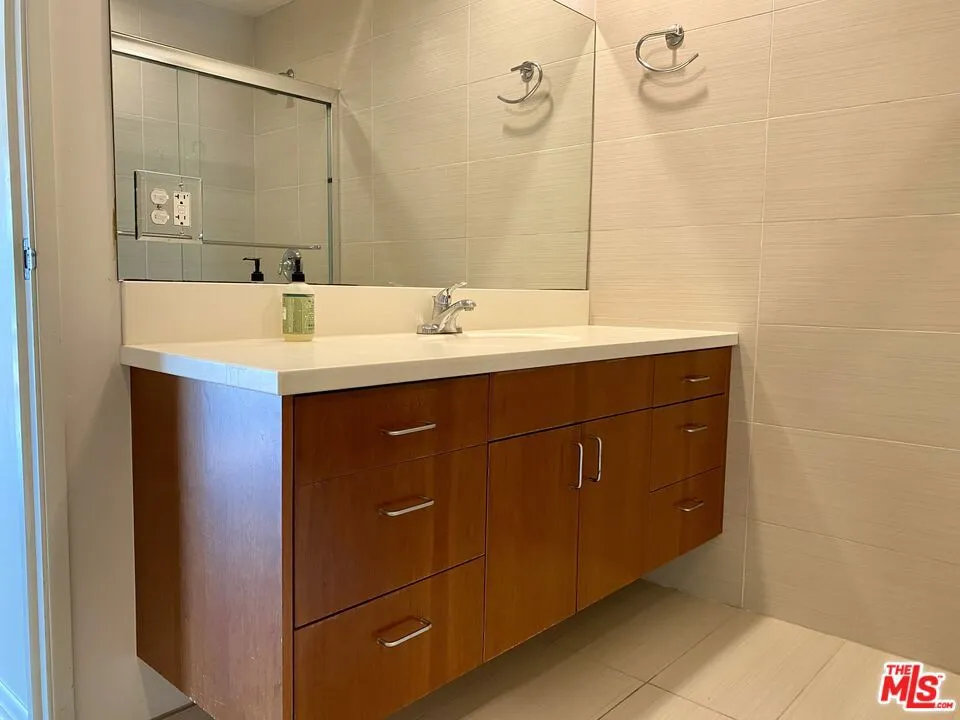 20659 Callon Drive #GH Topanga, CA 90290