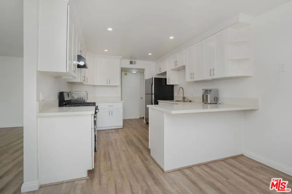 712 Pacific Street #2 Santa Monica, CA 90405
