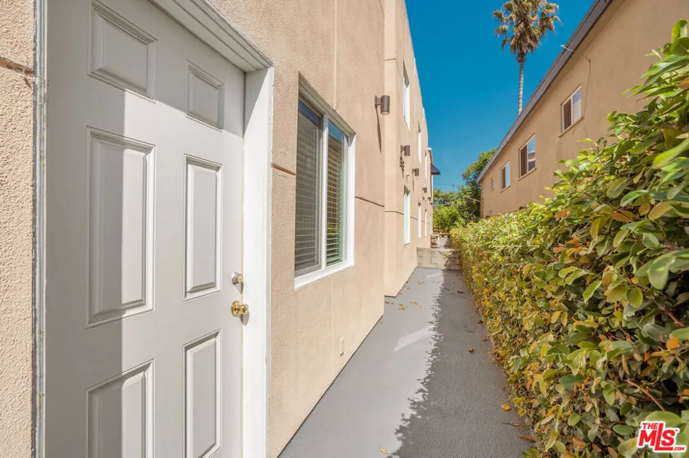 712 Pacific Street #2 Santa Monica, CA 90405
