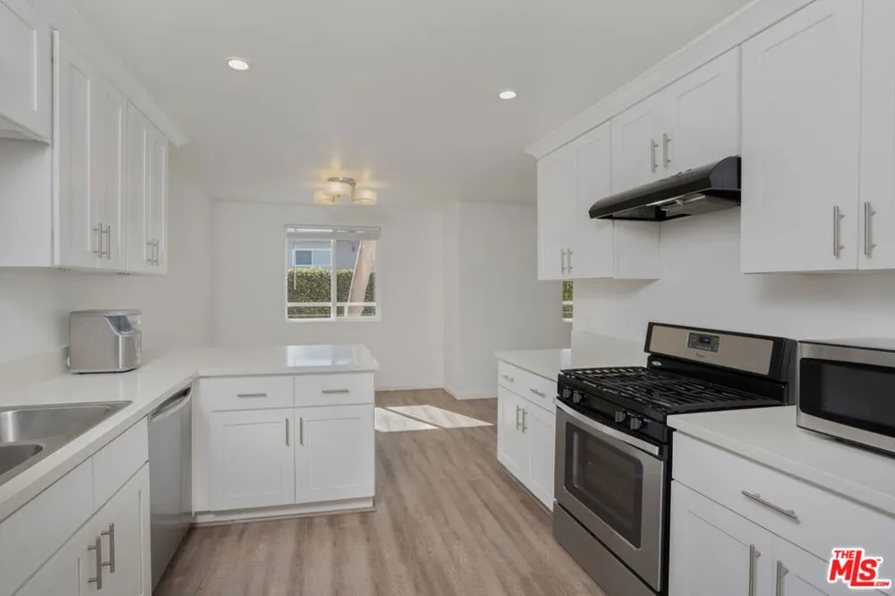 712 Pacific Street #2 Santa Monica, CA 90405
