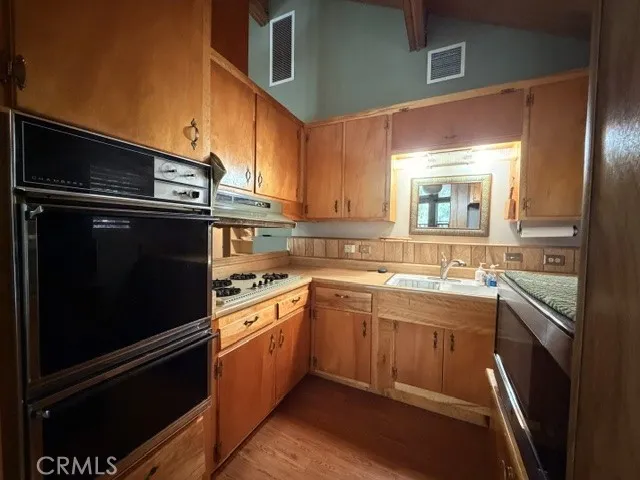 9430 Fern Forest Falls, CA 92339