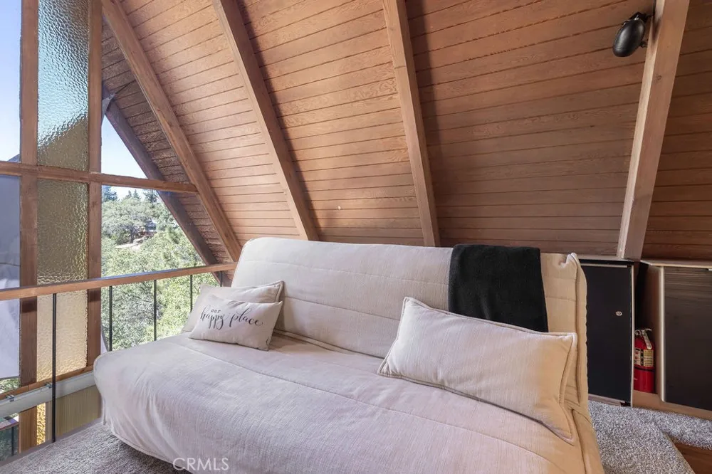 43615 Bow Canyon Big Bear Lake, CA 92315