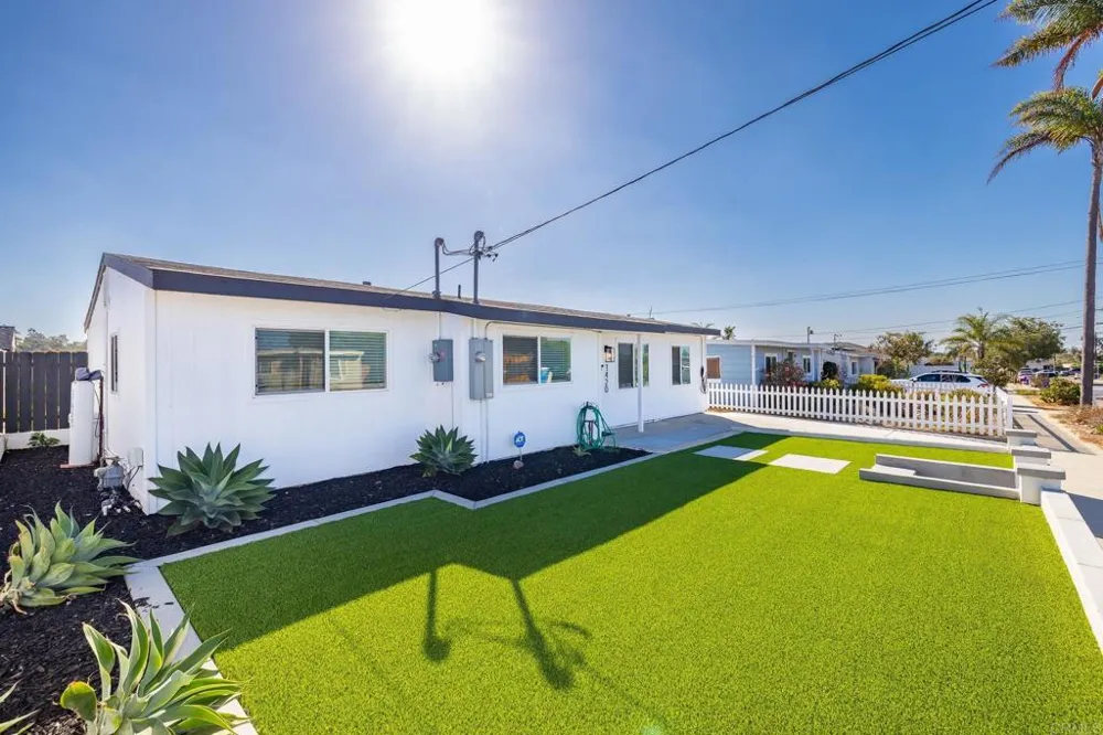 1420 San Simeon Street Oceanside, CA 92058