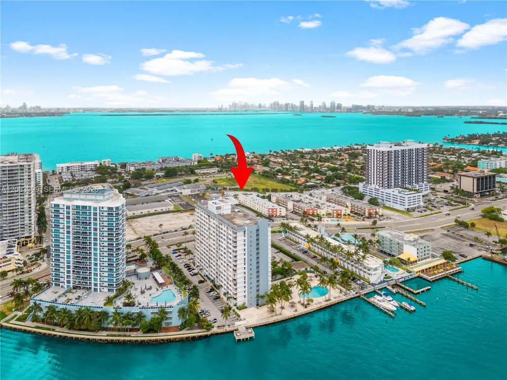 1865 79th St Cswy #16B North Bay Village, FL 33141