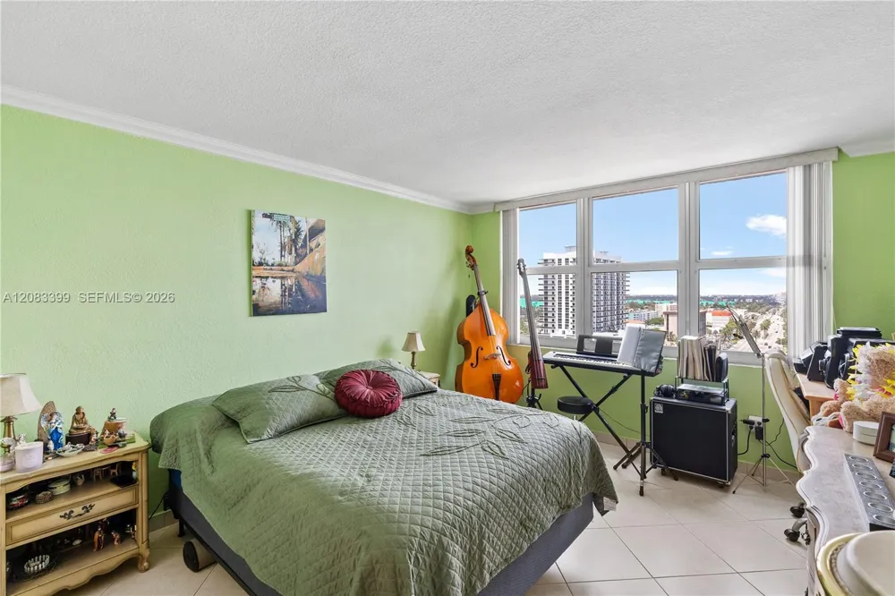 1865 79th St Cswy #16B North Bay Village, FL 33141