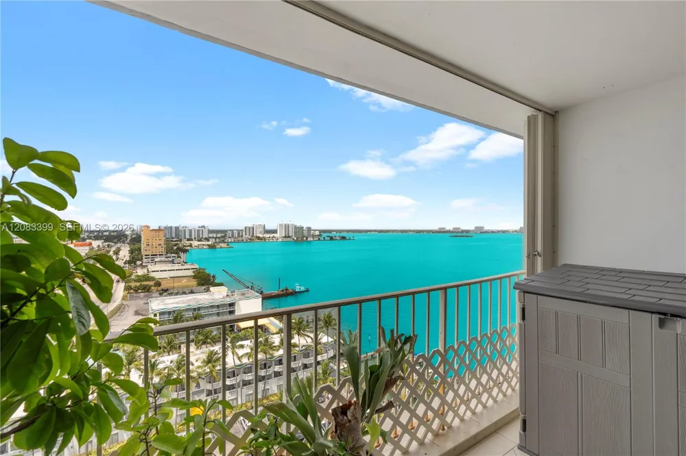 1865 79th St Cswy #16B North Bay Village, FL 33141