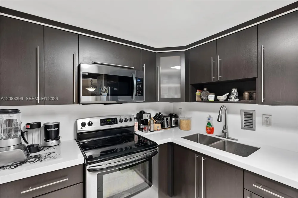 1865 79th St Cswy #16B North Bay Village, FL 33141