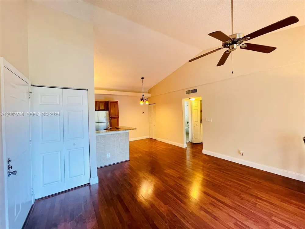 641 Lyons Rd #11207 Coconut Creek, FL 33063