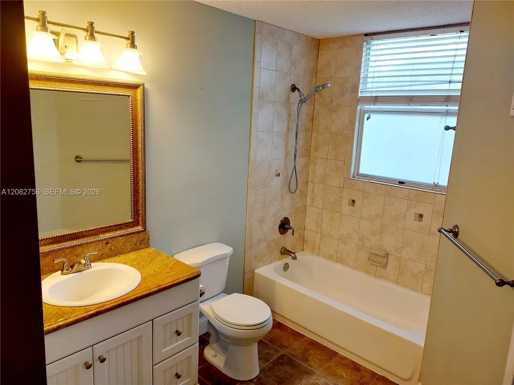 641 Lyons Rd #11207 Coconut Creek, FL 33063