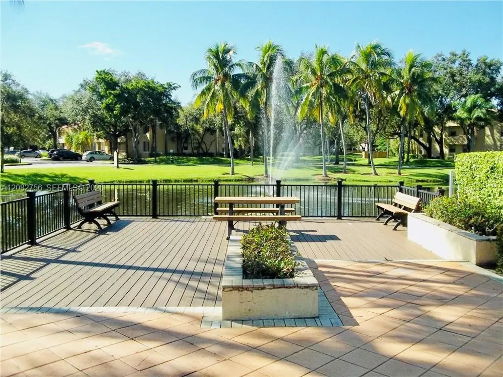 641 Lyons Rd #11207 Coconut Creek, FL 33063
