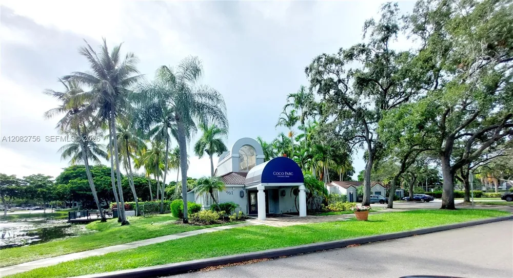 641 Lyons Rd #11207 Coconut Creek, FL 33063