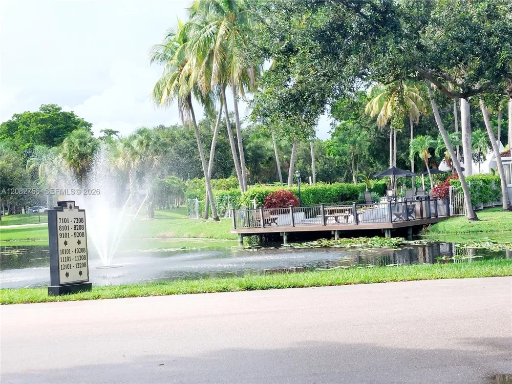 641 Lyons Rd #11207 Coconut Creek, FL 33063