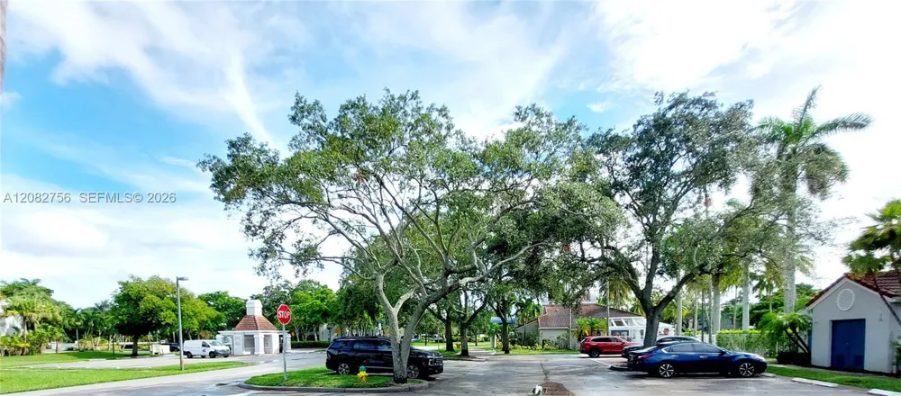641 Lyons Rd #11207 Coconut Creek, FL 33063