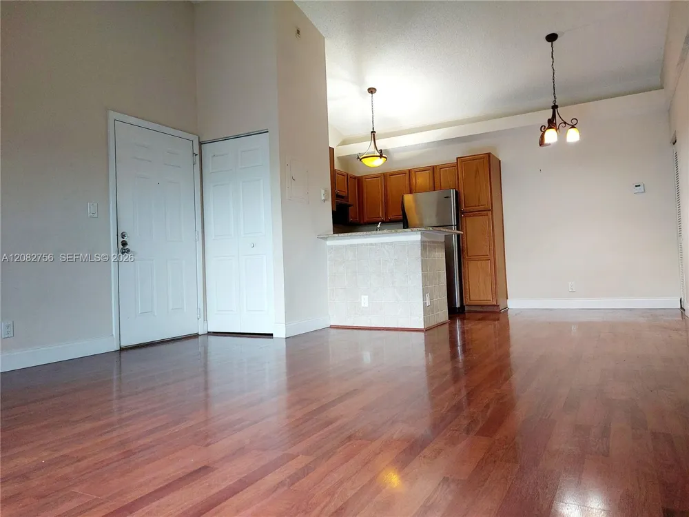 641 Lyons Rd #11207 Coconut Creek, FL 33063