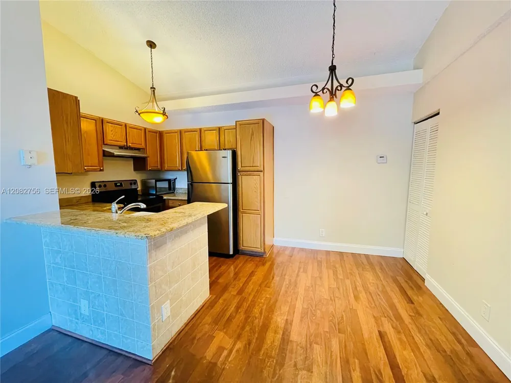 641 Lyons Rd #11207 Coconut Creek, FL 33063