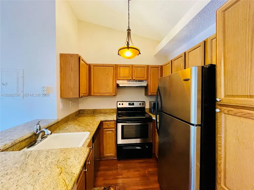 641 Lyons Rd #11207 Coconut Creek, FL 33063