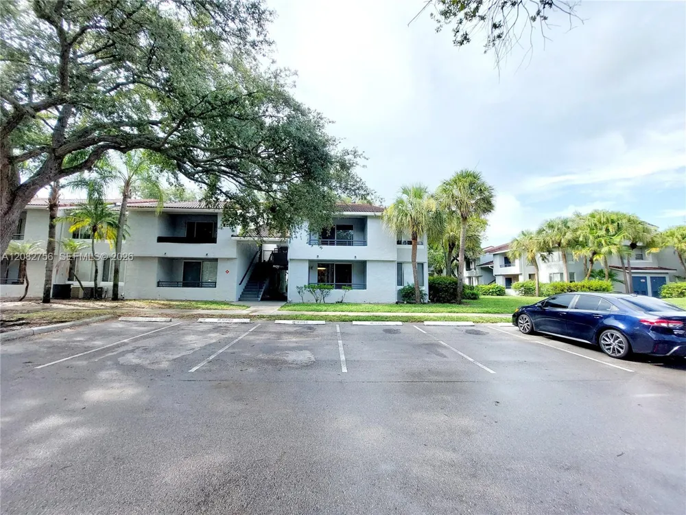 641 Lyons Rd #11207 Coconut Creek, FL 33063