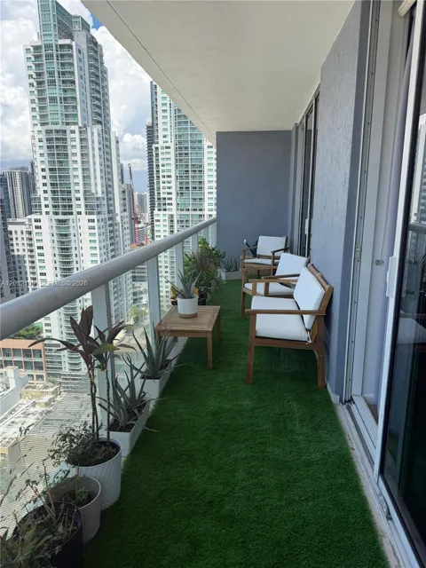 50 Biscayne Blvd #3205