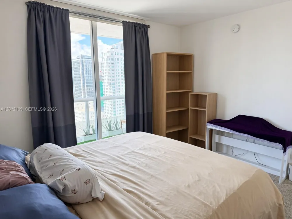 50 Biscayne Blvd #3205 Miami, FL 33132