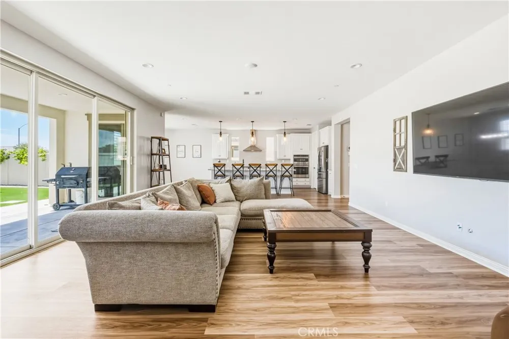 32163 Verbena Temecula, CA 92591