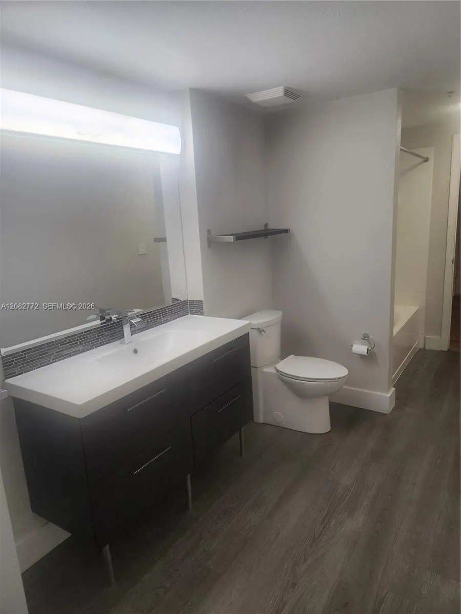 Address Not Shown Pembroke Pines, FL 33025