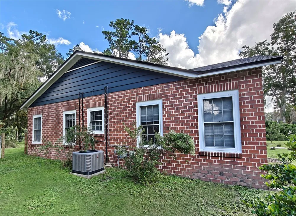 1326 NW 10TH AVENUE Gainesville, FL 32605