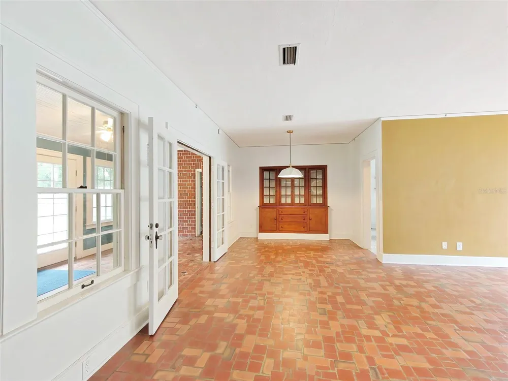 1326 NW 10TH AVENUE Gainesville, FL 32605