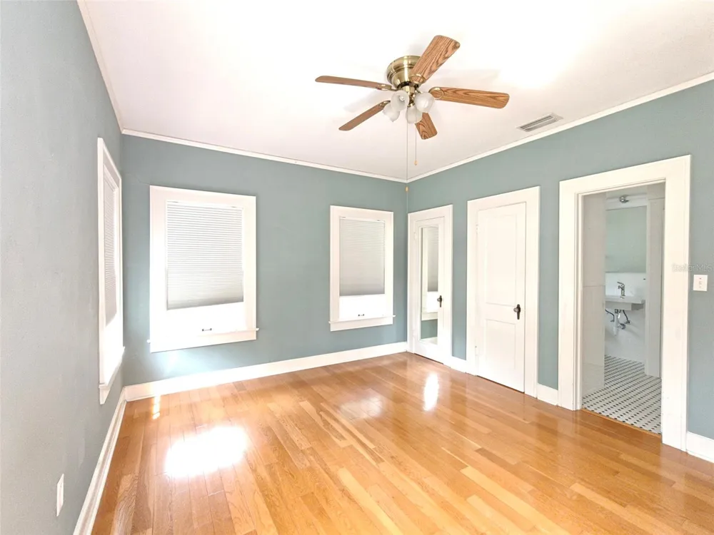 1326 NW 10TH AVENUE Gainesville, FL 32605