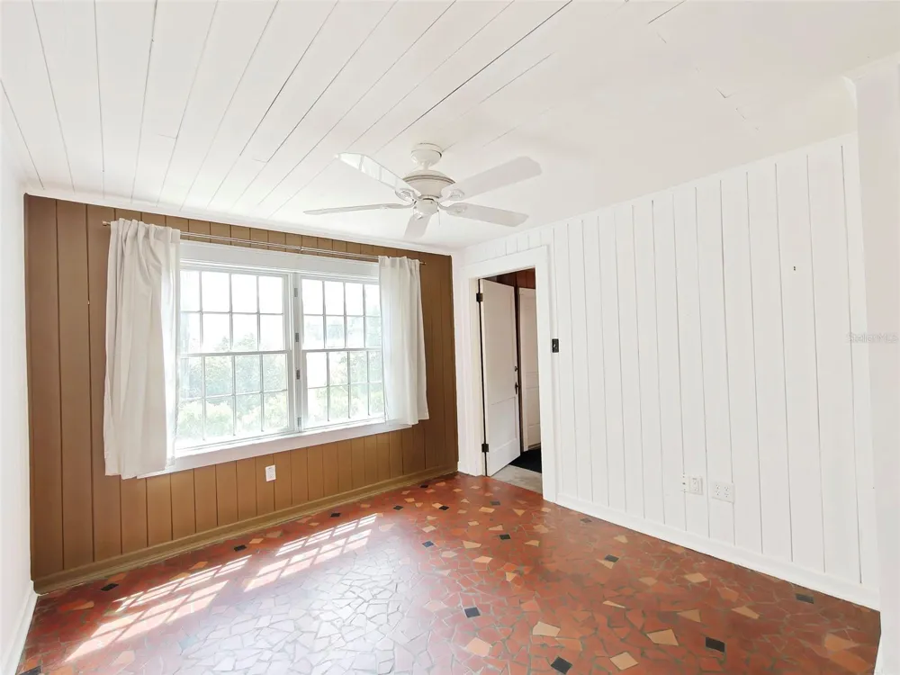 1326 NW 10TH AVENUE Gainesville, FL 32605