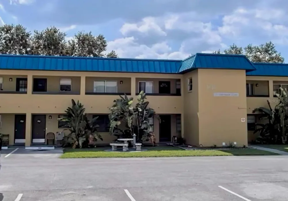 439 S PAULA DRIVE #103 Dunedin, FL 34698