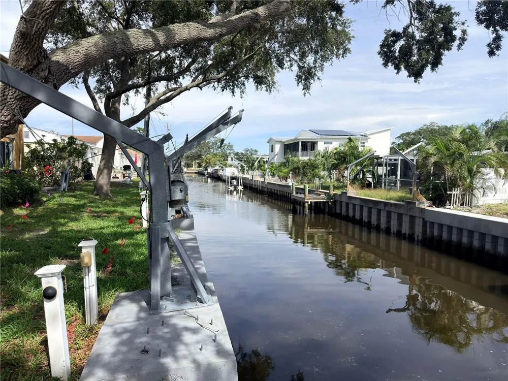 439 S PAULA DRIVE #103 Dunedin, FL 34698