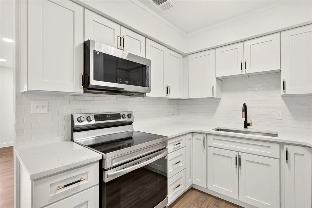 1421 NE 17TH AVENUE Gainesville, FL 32609