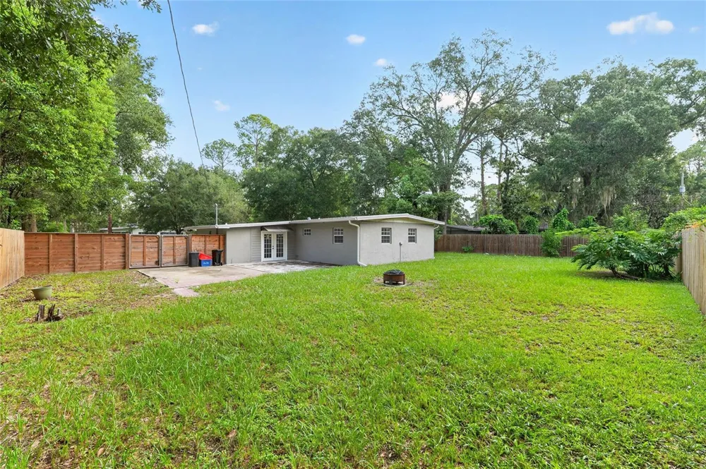 1421 NE 17TH AVENUE Gainesville, FL 32609