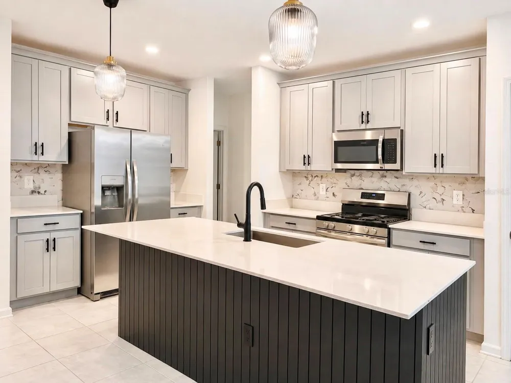 3049 ARMSTRONG AVENUE Clermont, FL 34714