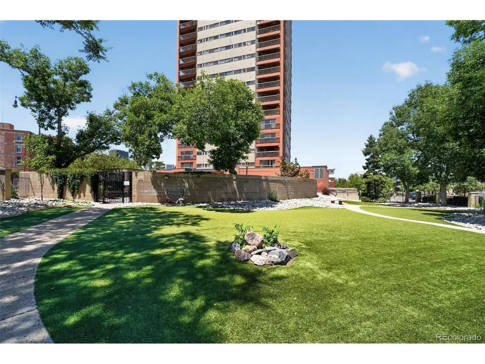 100 Park Avenue #1703 Denver, CO 80205