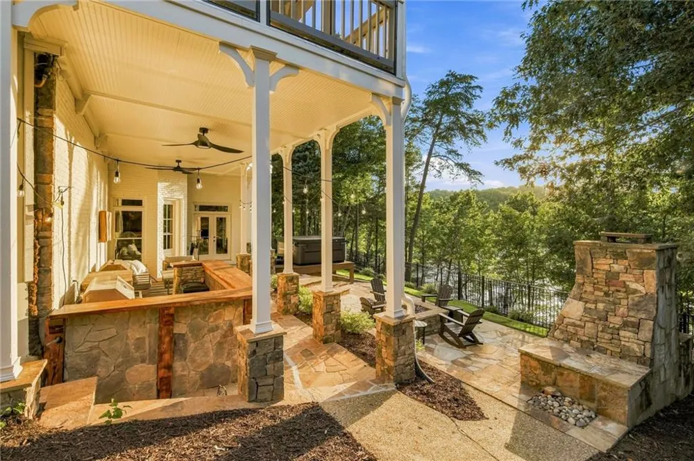 117 Peninsula Way Dawsonville, GA 30534