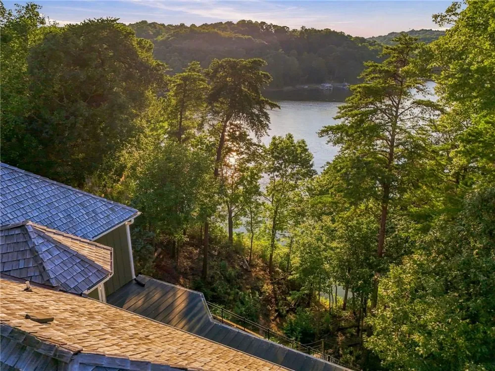 117 Peninsula Way Dawsonville, GA 30534
