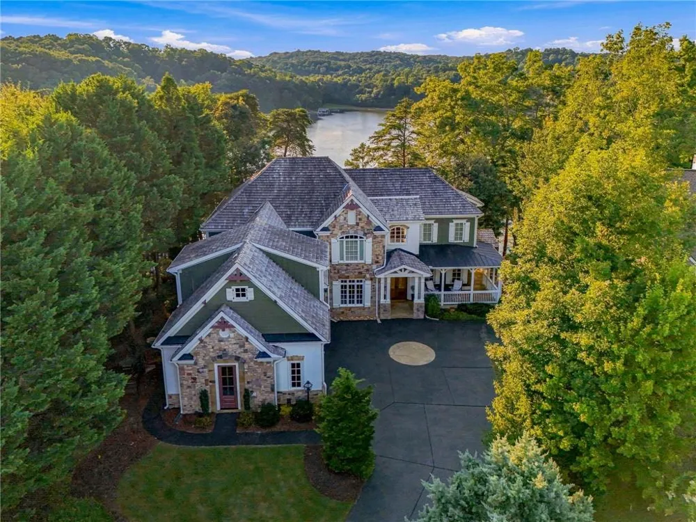 117 Peninsula Way Dawsonville, GA 30534