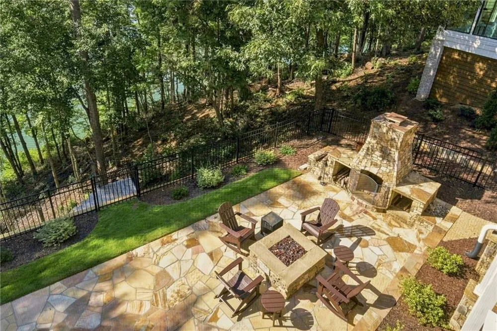 117 Peninsula Way Dawsonville, GA 30534
