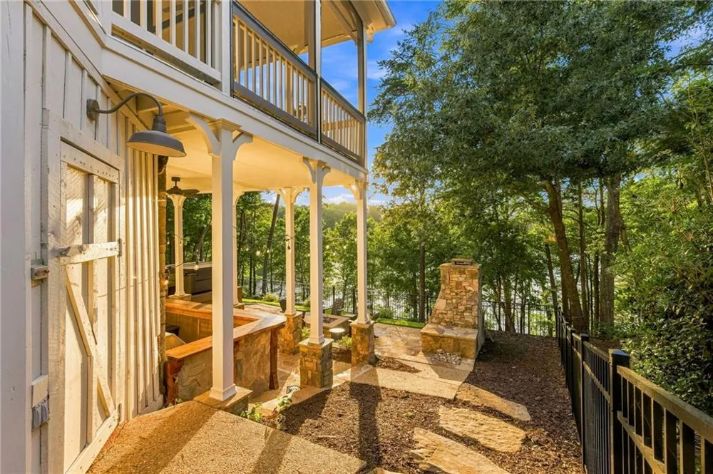 117 Peninsula Way Dawsonville, GA 30534